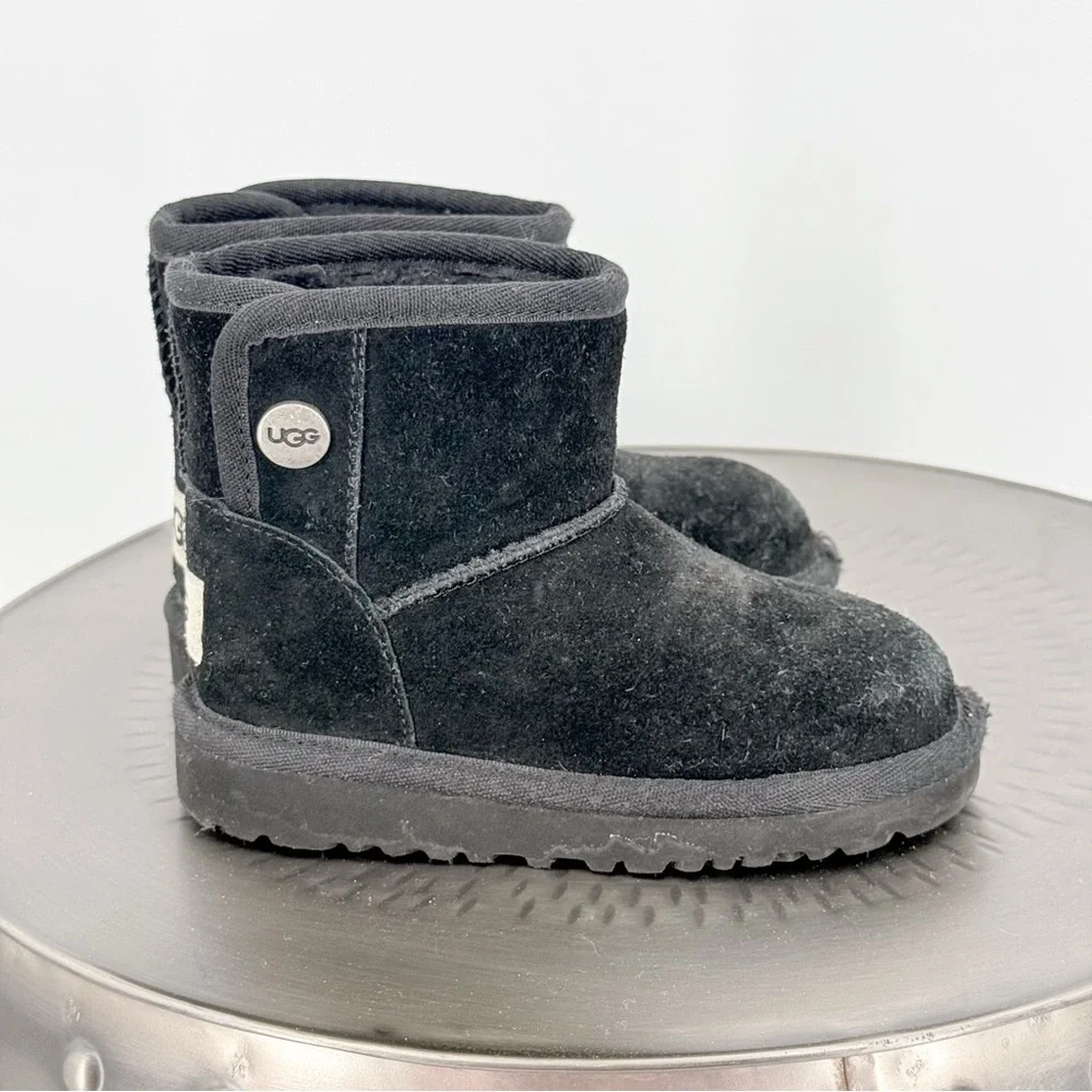 UGG Jona Kids Black Boots